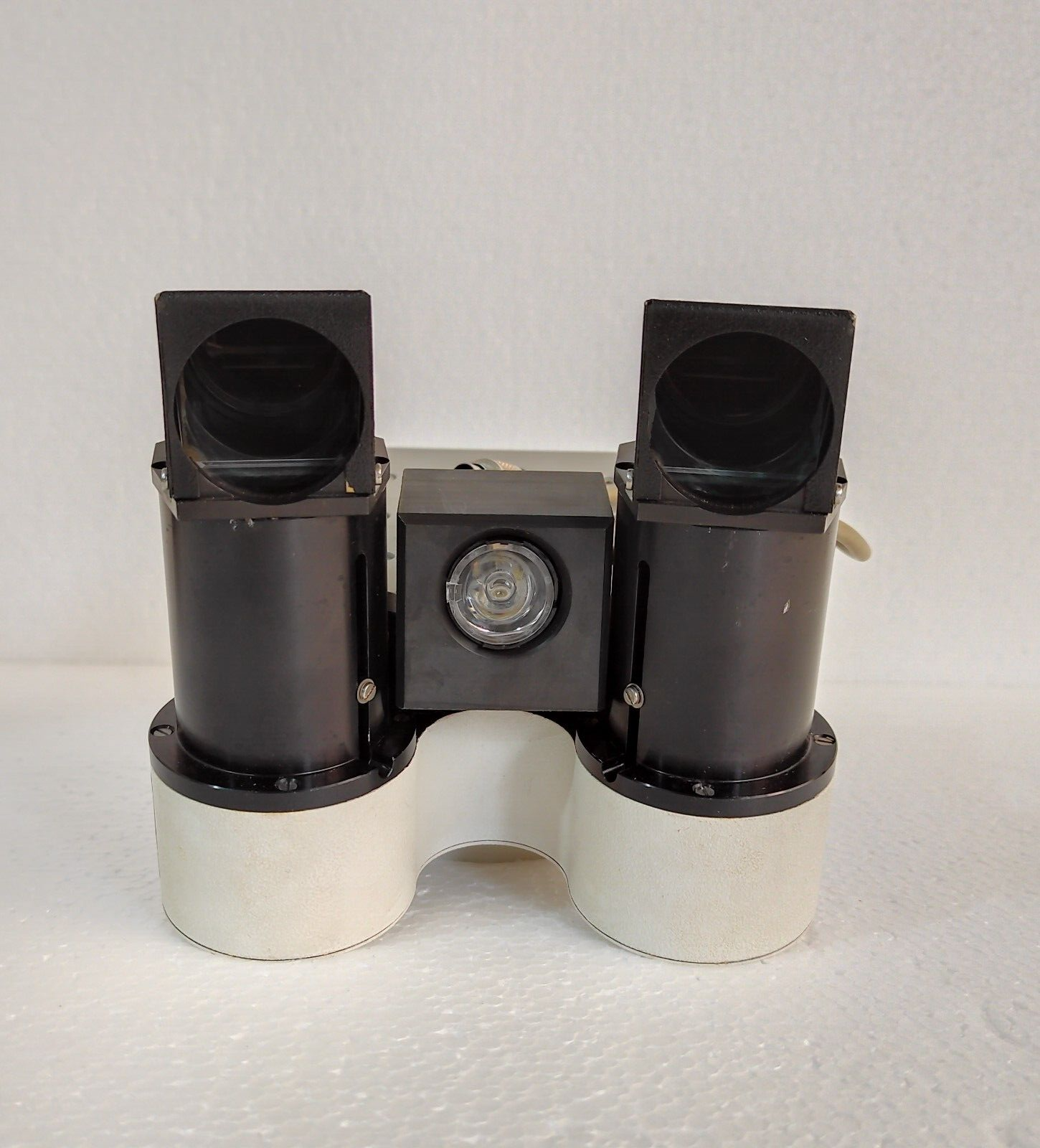 admin/uploads/uploads/Moller Wedel Ref 655 172 Surgical Microscope Head_3.webp